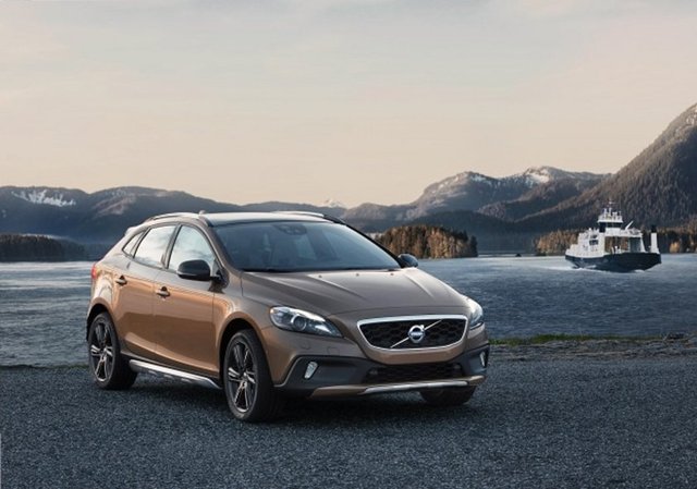 32 Volvo V40 1.6 D2 Powershift 115HPYakıt tipi: DizelOrtalama yakıt Tüketimi(100km): 4.6 litre