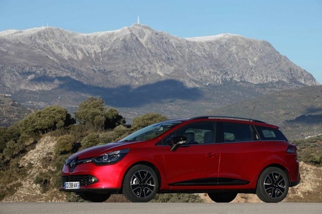 21 Renault Clio Tourer 1.5 DCI 75HPYakıt tipi: DizelOrtalama yakıt Tüketimi(100km): 4.4 litre