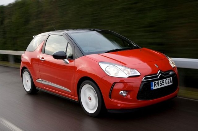 13 Citroen DS3 1.6 DSTYLE 92HPYakıt tipi: DizelOrtalama yakıt Tüketimi(100km): 4.2 litre