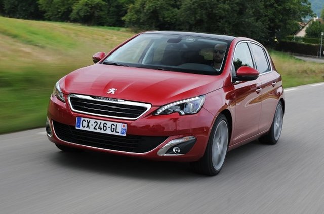 48 Peugeot 308 1.6 E-HDI 115HPYakıt tipi: DizelOrtalama yakıt Tüketimi(100km): 4.7 litre