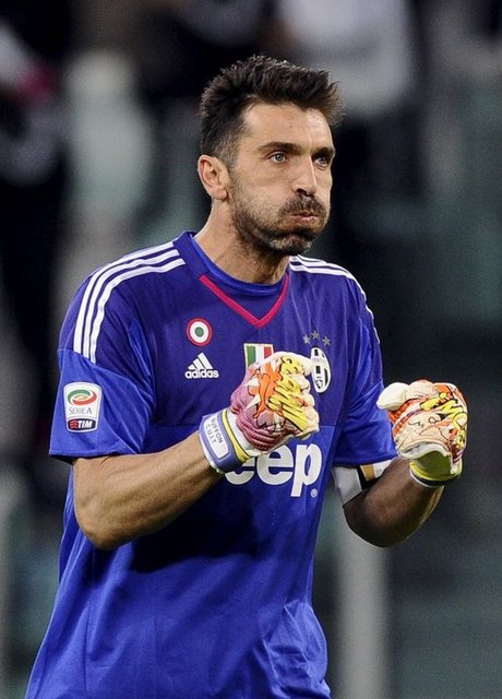 YEDEK KULÜBEGianluigi Buffon