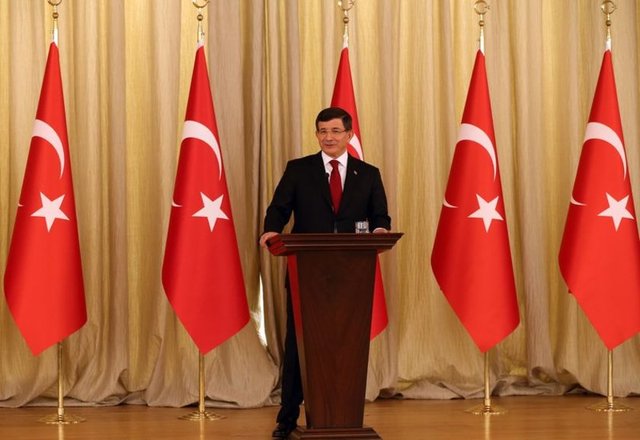 Dış politika konusunda Türkçe ve İngilizce kaleme aldığı çok sayıda eseri bulunmaktadır. Ayrıca eserleri Arapça, Arnavutça, Farsça, İtalyanca, Japonca, Portekizce, Rusça ve Yunanca başta olmak üzere çeşitli dillere tercüme edildi.