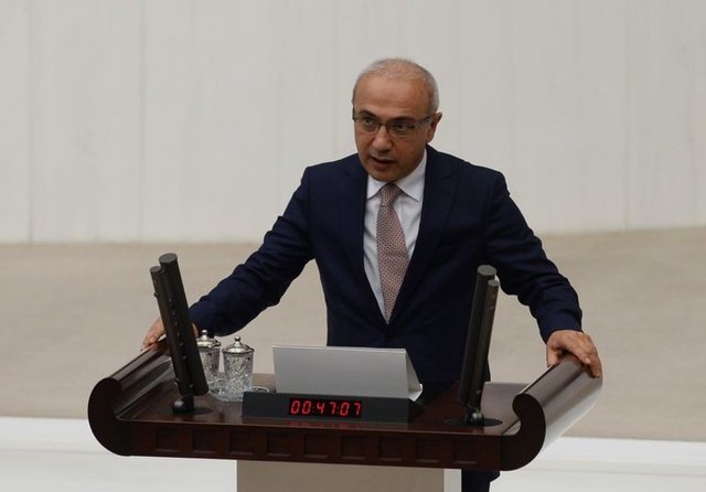 2011 Genel Seçimlerinde tekrar Karaman Milletvekili seçildi. 2011-26 Aralık 2013: TBMM Plan ve Bütçe Komisyonu Başkanlığı, Güneydoğu Avrupa İşbirliği Süreci Türkiye Temsilciliği görevlerini yürüttü26 Aralık 2013 tarihinde Ulaştırma, Denizcilik ve Haberleşme Bakanı olarak atandı.