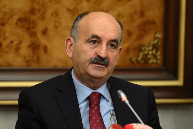 Avcılarda bulunan özel bir hastanenin kurucusudur. Sinan ve Selimiye Camii Vakfı Yönetim Kurulu Başkanlığı  , Batı Trakya Türkleri Dayanışma Derneği Üyeliği, Balkan Medeniyeti Derneğinin Kurucu Üyeliği, Avcılar Yardımlaşma ve Dayanışma Vakfı Üyeliği,  Batı Trakya Eğitim Kültür Vakfı Üyeliği bulunmaktadır.