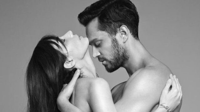 Kliplerinde erotizmi kullanmayı seven Gülşen, "İltimas" şarkısı için Murat Boz'la yatağa girmişti.