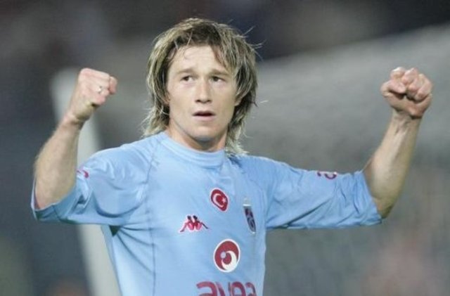Miroslaw Szymkowiak: 2006 yılında Trabzon'da hayatın çok sıkıcı olduğunu açıklayan yıldız oyuncu şehri terk ederek kayıplara karışmıştı.