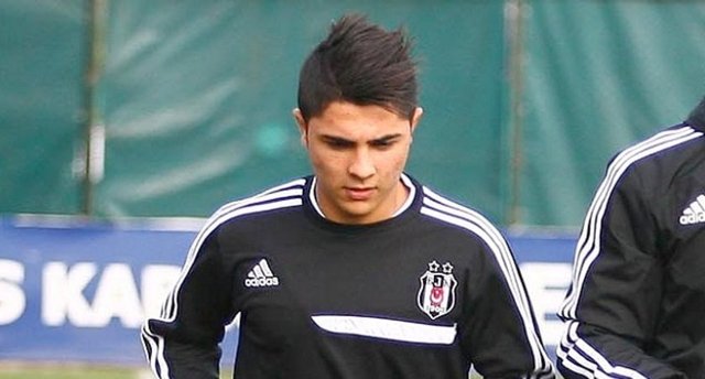 Bir dönem 'Türk Messi' olarak lanse edilen ancak hayal kırıklığı yaratan Muhammet Demirci'nin bir transferi daha olumsuz sonuçlandı.