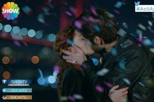 Acil Aşk Aranıyor final fotoromanı