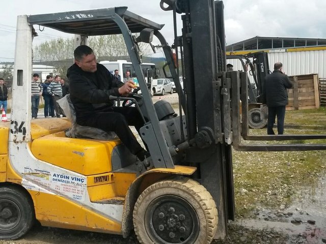 Makine operatörü-2010:1.115-2015: 1.633