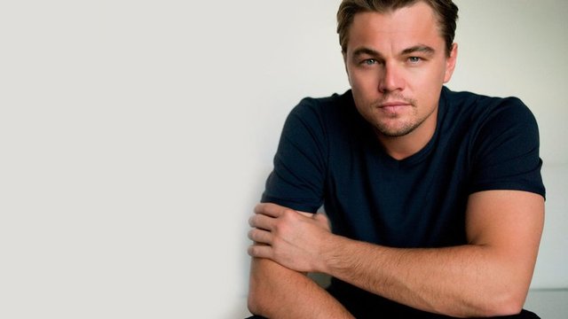 Leonardo Dicaprio - Yolda yürüyorsa kırık çizgilerin hepsine basıyor. Bu yüzden sahneleri mahvettiği de olmuş.