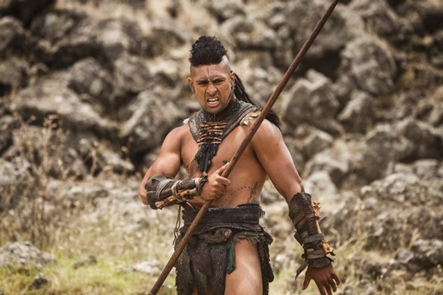 MAORI SAVAŞÇILARIYeni Zelanda'ya 13. yüzyılda göç ettikleri sanılan Maoriler, düşmanlarının kalbine korku salan savaşçılardı.