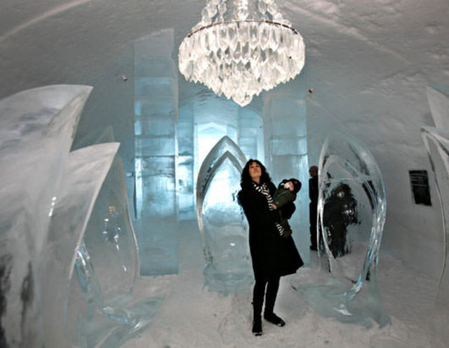 İsveç, Norveç, Kanada ve Finlandiya gibi ülkelerde bulunan buzdan oteller mevsimsel olarak inşa ediliyor.