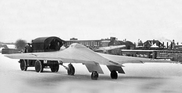 Horten Ho-IX Hordın ho 4Horten Ho-IX II. Dünya Savaşı sonuna doğru Almanya tarafından geliştirilmiş prototip uçaktır.