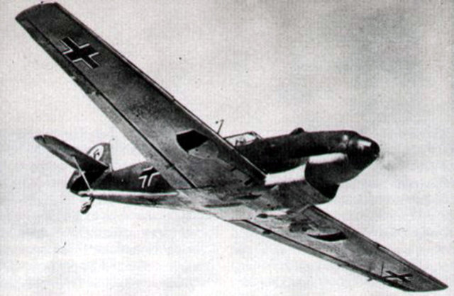 2. Dünya Savaşı'nın efsanesi Hitlerin Savaş Uçağı İstanbul'a getirildi. 