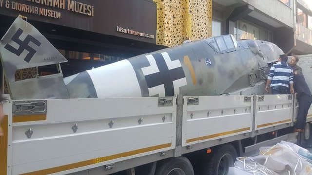 Dünya'da bilinen üç örneği olan efsane uçak İstanbul'da onu görmek isteyenleri bekliyor.... 