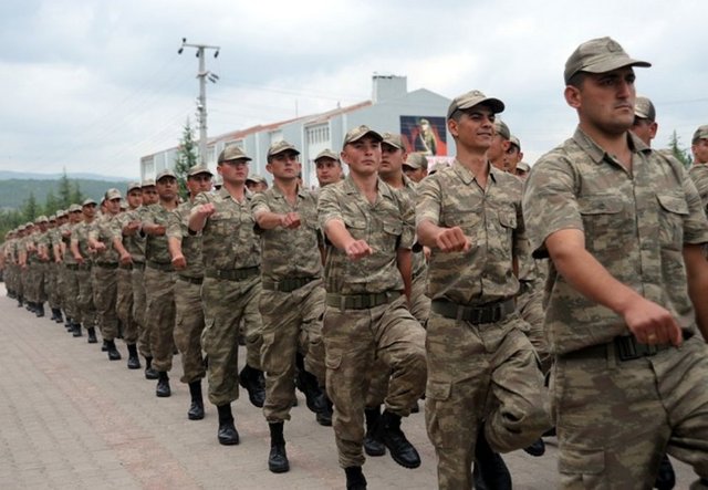 Torun: Çarşı dönüşü nöbete mi gideceğim? - Dede: Bu şafaktan sonra ben mi gideyim?