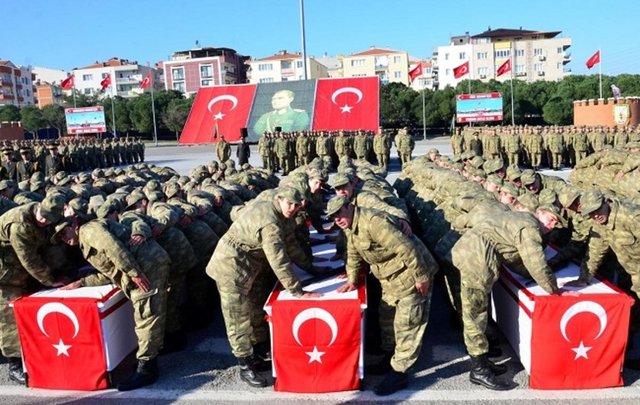 Tecrübeli asker: Askerliğim bitmiş hala içtimaya çıkıyorum