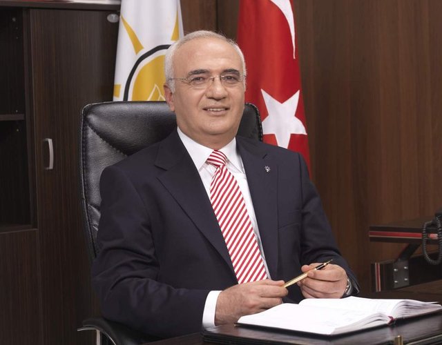 Mustafa Elitaş 