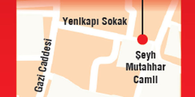 İki saldırgan hızla Yenikapı Sokak'a koşmaya başladı.