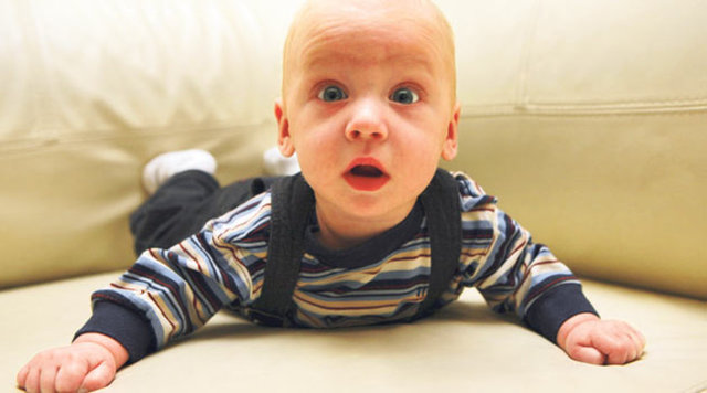 * Bebeğinizi zeminden yüksek bir mekanda yalnız bırakmayın.