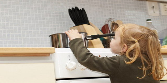 *  Kanamalar, ciddi yanıklar ve elektrik çarpması gibi durumlarda  mutlaka profesyonel yardım alınmalı ve derhal ambulans çağrılmalıdır.