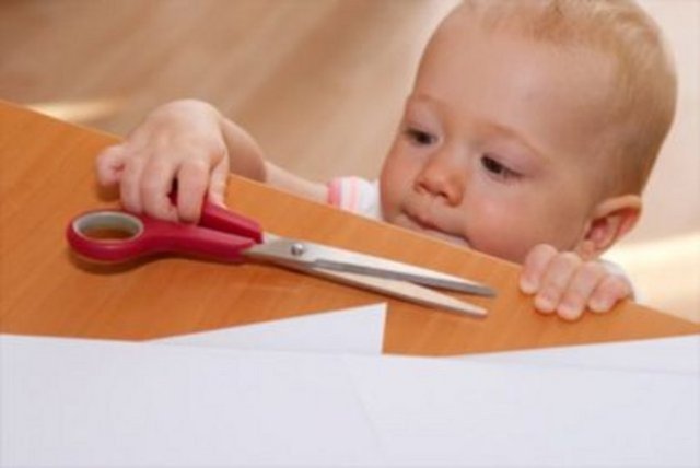 Uzmanlar, tüm bu olası kazalara karşı ebeveynleri dikkatli olmaya çağırıyor.