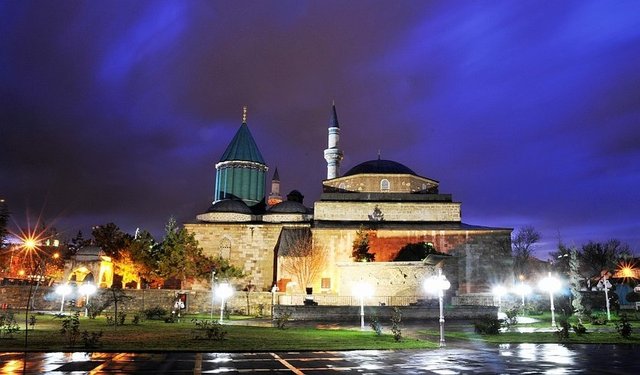 Hırsın yemdir, cehennemse tuzak.