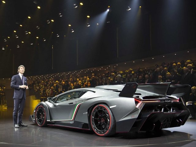 İşte size bugün absürt gelecek ancak otomotivin geleceğine yön verebilecek 10 konsept araç modeli...