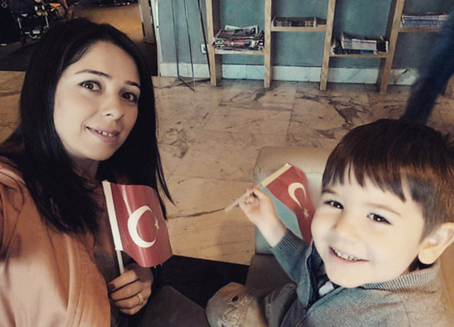 2011'de oğulları olan çift çocuklarına Arın ismini verdi.