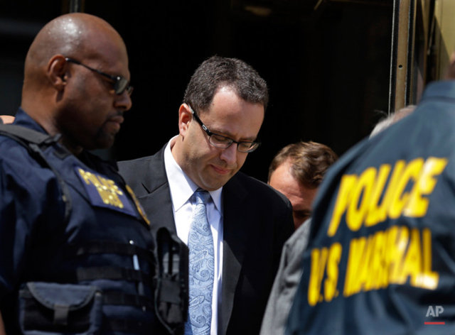 19 Ağustos 2015 Jared Fogle, çocuk pornosu suçundan hapis cezası aldı. 