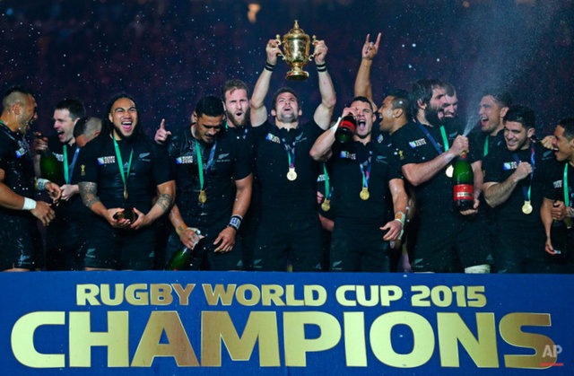 31 Ekim 2015 Yeni Zellanda kaptanı McCaw. Şampiyonluk kutlaması. 