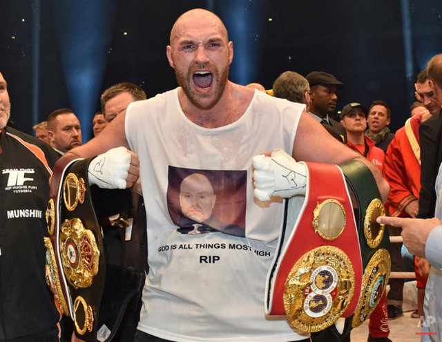 29 Kasım 2015 İngiliz boksör Tyson Fury, dünya şampiyonu oldu. 