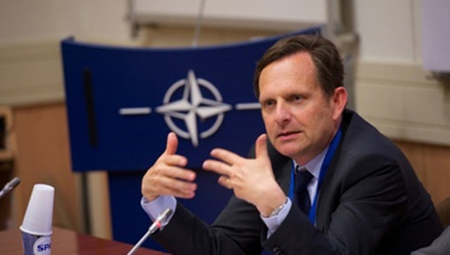 Mattei "Sputnik Haber Ajansının NATO Konseyi'nde Türkiye hakkında sert ifadeler kullandığıma ilişkin haberini şaşkınlıkla okudum. Habere göre Türkiye'nin DAEŞ'e karşı yürütülen operasyonları baltaladığını söylemişim. Sputnik'in bana atfettiği sözler tamamen uydurmadır" dedi.