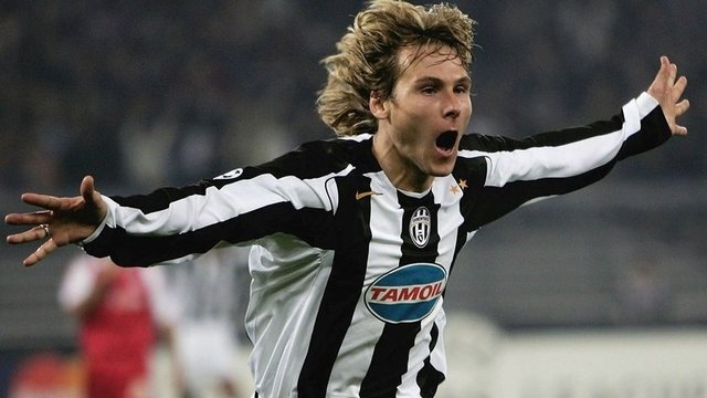 15 - Pavel NedvedSparta Prag'dan Lazio'ya: 3,50 milyon €Lazio'dan Juventus'a: 41,20 milyon €Kar: 37,70 milyon Euro