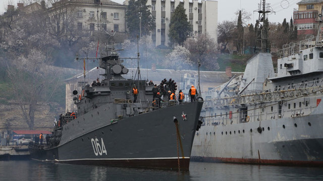 Bu gemilerden 4'ünün muhrip 9'unun ise yardımcı gemi olduğu belirtildi. 