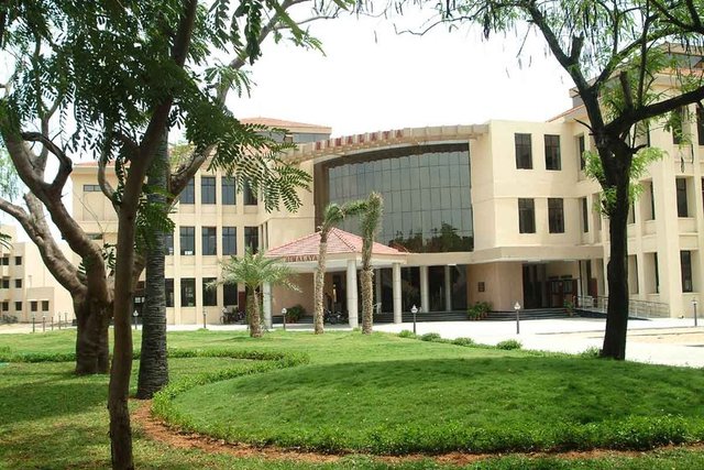 36-	Indian Institute of Technology Madras Hindistan