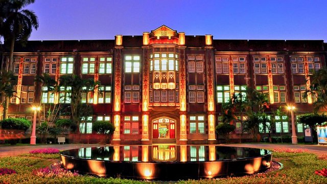 42-	National Taiwan Normal University Tayvan