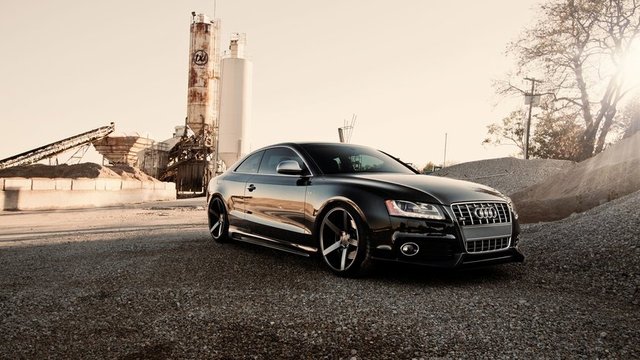 Audi 
