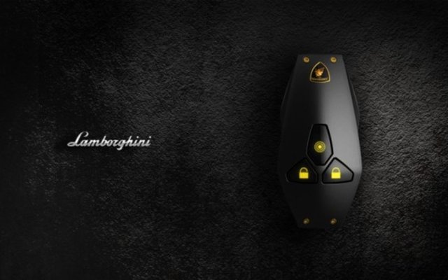 Lamborghini anahtarı 