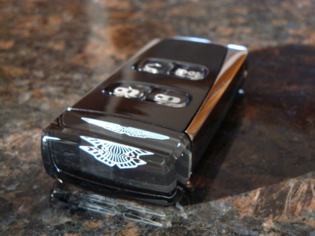 Aston Martin anahtarı