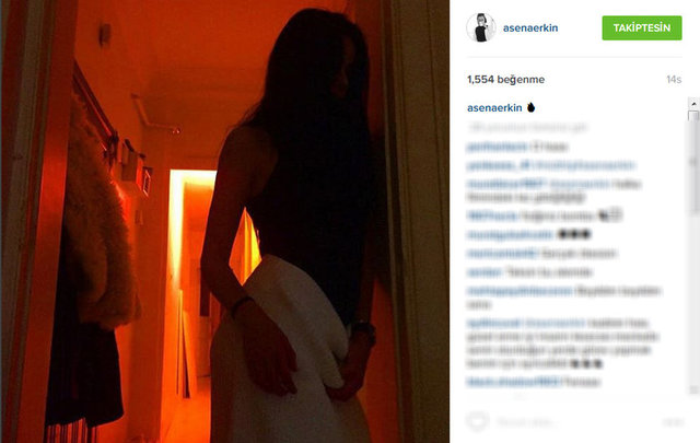 Asena Erkin dün gece, alev emojili bir fotoğrafını, Instagram hesabından paylaştı.