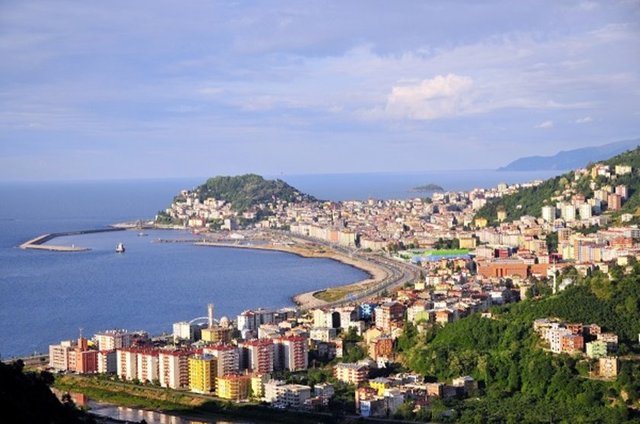 İl: Giresunİlçe: MerkezMahalle: TeyyaredüzüNüfusu: 12859