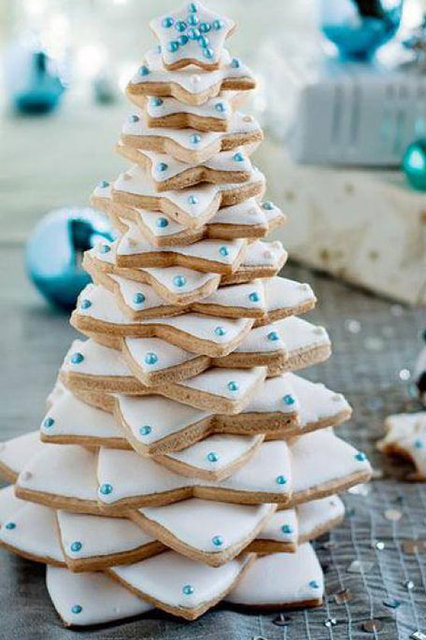 Tatlı bir konseptle evinizi çam ağacı kurabiyelerle süsleyebilirsiniz.