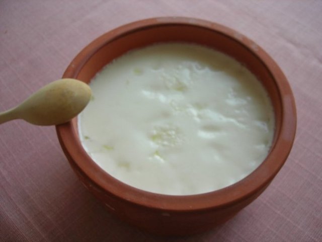 Karabulut, ilaveten "Yoğurt suyu, yoğurtlu çorbalarda, terbiye için yoğurt suyu kullanılabilir. Cacık ve ayran yaparken su yerine yoğurt suyu kullanılabilir. Yulaf ezmesi ile birlikte sabah kahvaltılarında yoğurt suyu kullanılabilir. Brokoli ve havuç gibi sebzelerin haşlanmasında yoğurt suyu kullanılabilir" açıklamalarında bulundu.