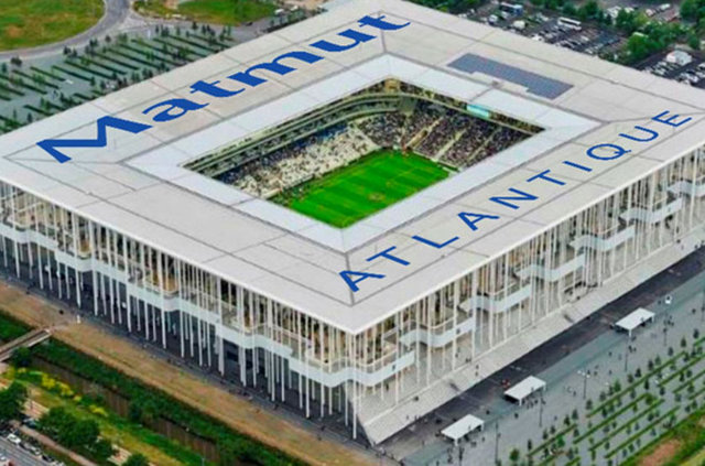 Fransa takımlarından Bordeaux'un 42.000 kişilik Matmut Atlantique Stadyumu