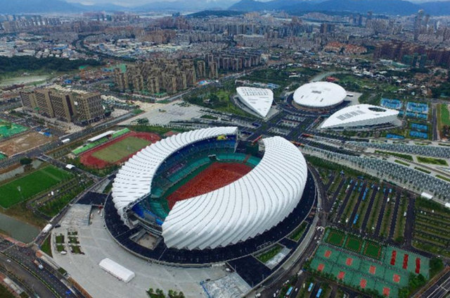 Çin'de bulunan 59.000 seyirci kapasiteli Haixia Olympic Center Stadı