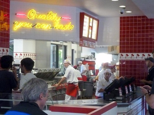 13- In-N-Out BurgerPuan: 4.2