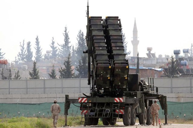 İSPANYA: Adana'da Patriot hava savunma sistemleri bulunuyor.  1 firkateyn görevlendirdi.