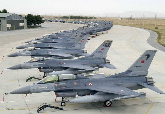 TÜRKİYE: İncirlik'te 18 adet F-16, Diyarbakır'da 18 adet F-16 ile