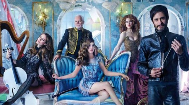 EN İYİ KOMEDİ DİZİSİ (KOMEDİ, MÜZİKAL)"Casual""Mozart in the Jungle""Transparent""Orange is the New Black""Veep"